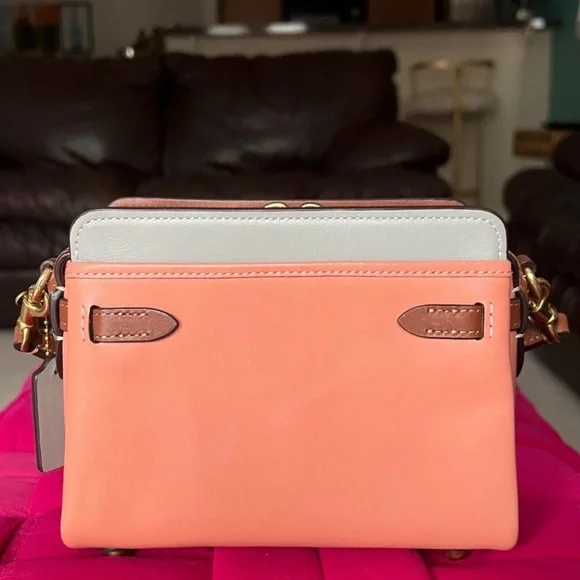 SOLD LIVE Coach 1941 - 2022 Peach & Brown Glove-tanned Leather Crossbody - Picture 4 of 16